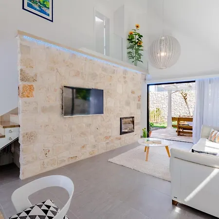 Stone Pearl Villa *