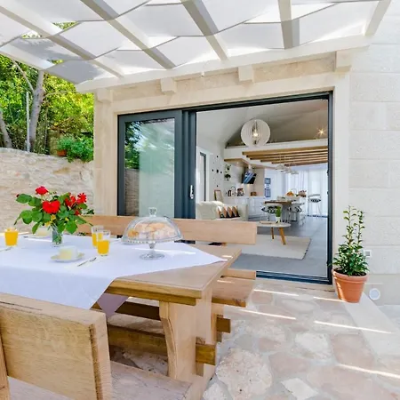 Stone Pearl Villa
