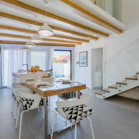 Villa Stone Pearl *