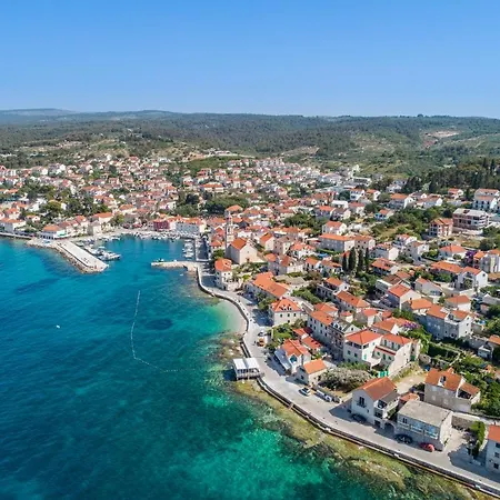 Villa Stone Pearl Sutivan