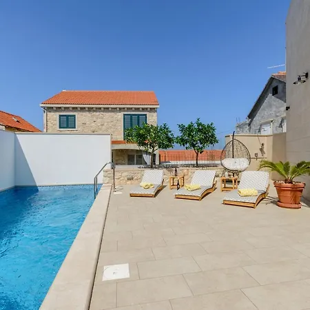 Stone Pearl * Sutivan